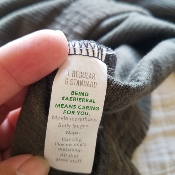 Aerie | Groove-On Rin Velour Flare Pants - Picture 6 of 12